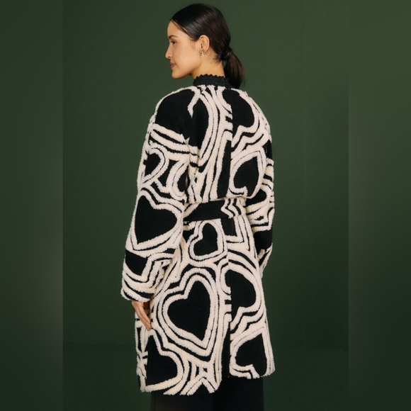 NWT! FARM Rio Black & White Wild Hearts Fleece Coat (SIZE XS) - Picture 3 of 16